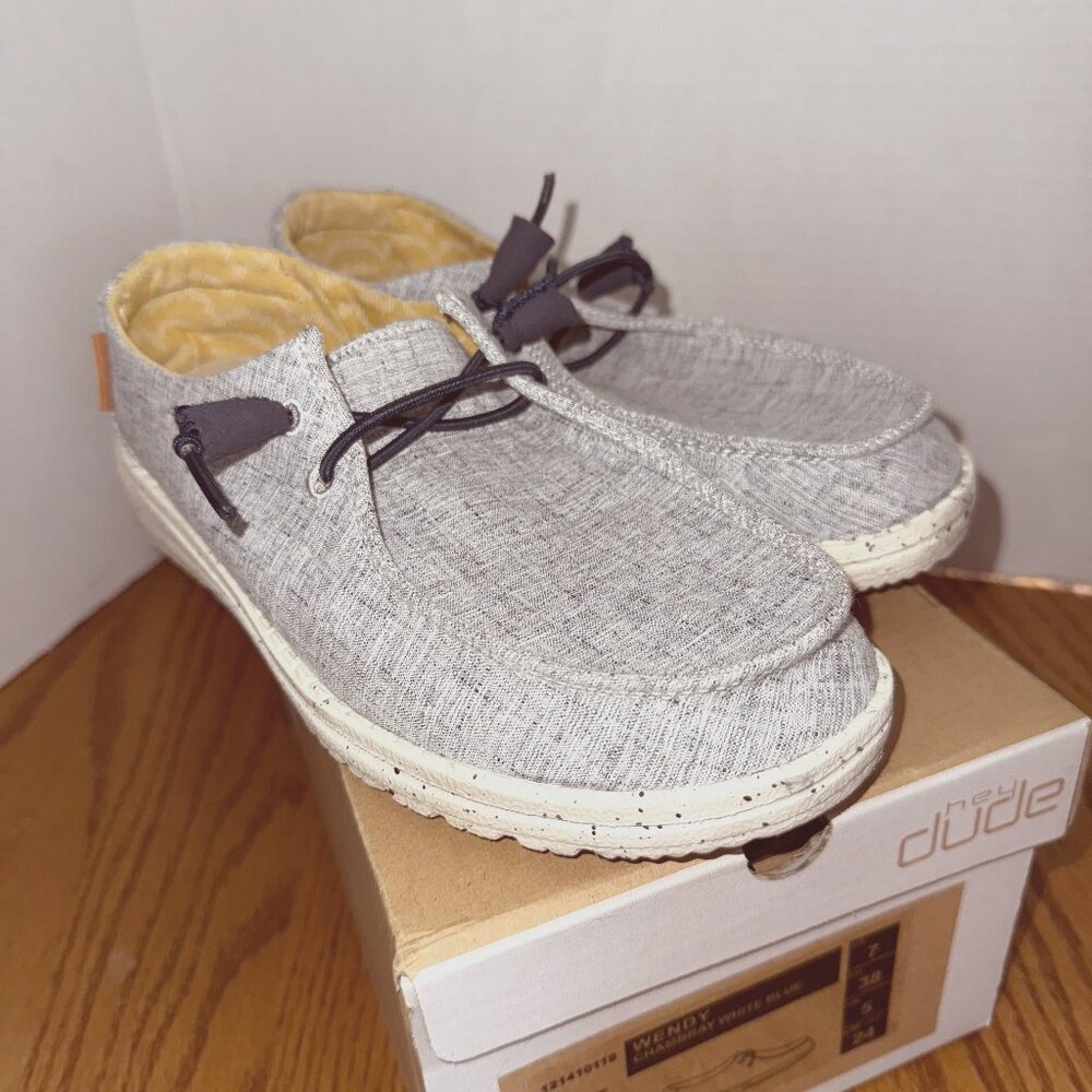 HEY DUDE Wendy Chambray White Blue Womens Shoes Size 7